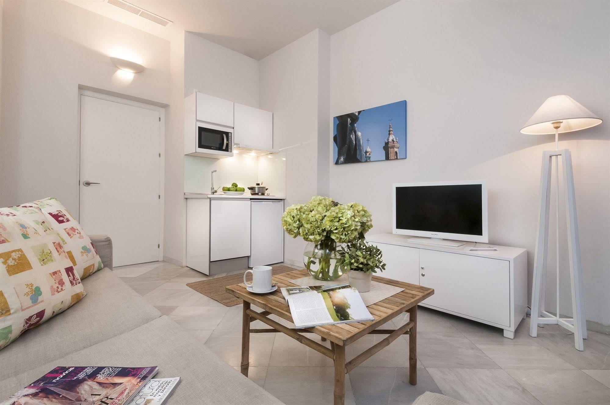 สวีท เซบียา พลาซา Apartment เซบีญา ภายนอก รูปภาพ